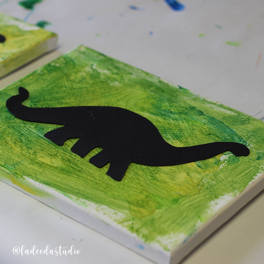 Roaring Dinos